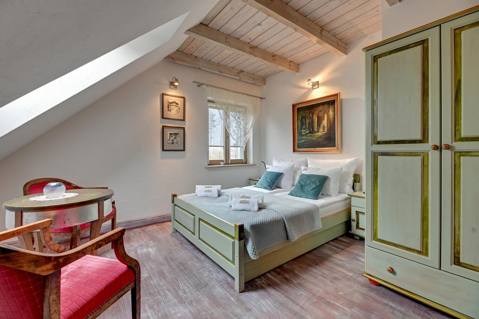 Lesny Dworek Sominy - Dom Z Sauna I Kominkiem Exterior photo